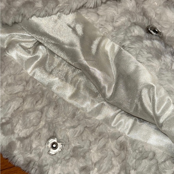 MM Couture MISS ME Faux Fur Sweater Poncho Cover Up - Picture 4 of 5